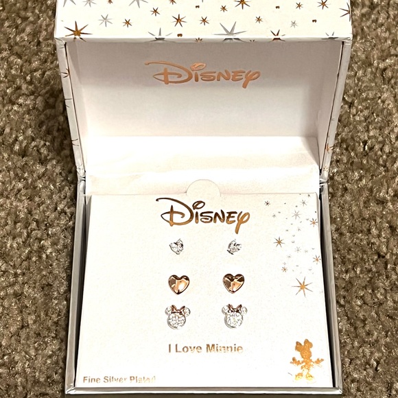 Disney Minnie Mouse “I LOVE MINNIE” Earring Set Trio NEW IN BOX - Picture 1 of 4